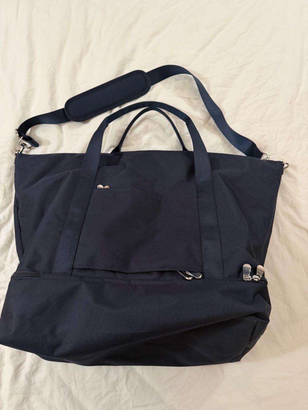 Women's Navy Travel Tote Bag with Adjustable Shoulder Strap